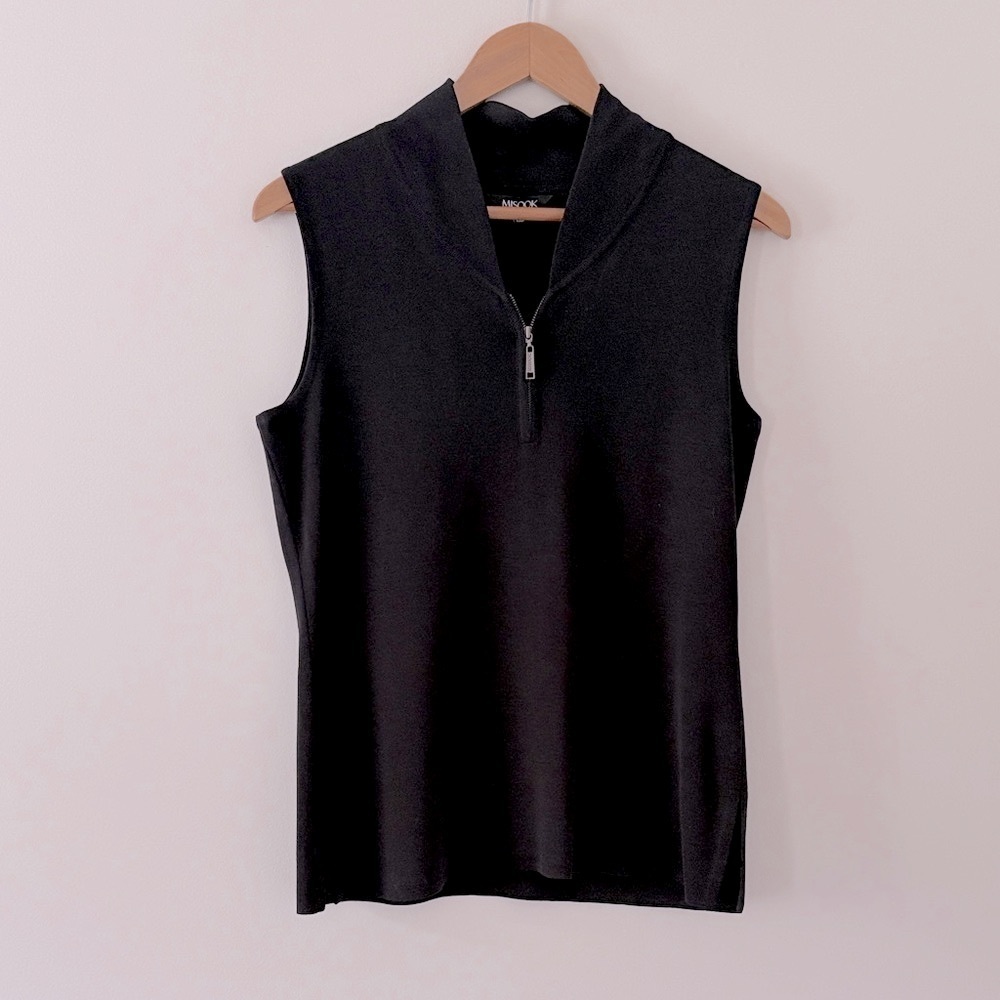 Misook Knit High V-Neck 1/4 Zip Sleeveless Top Black‎ Size S